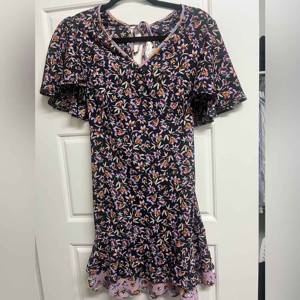 Size XS Sunday dress! Fun floral dress for wedding or Sunday brunch.